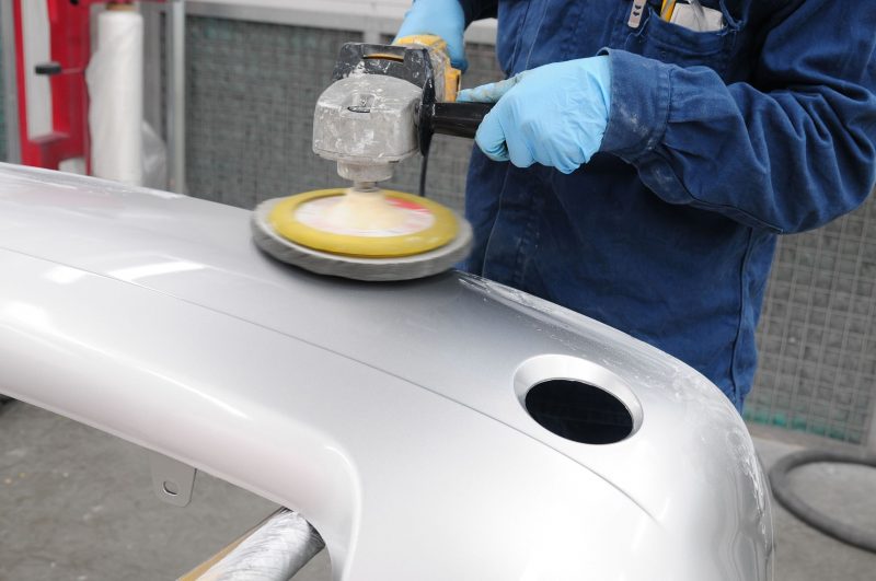 Deciding on the Right Auto Paint Shop
