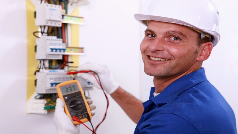 EOLA | A Critical Power Company