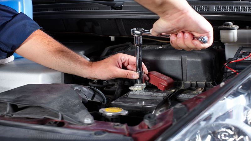 Who to Call For Auto Collision Newport News VA