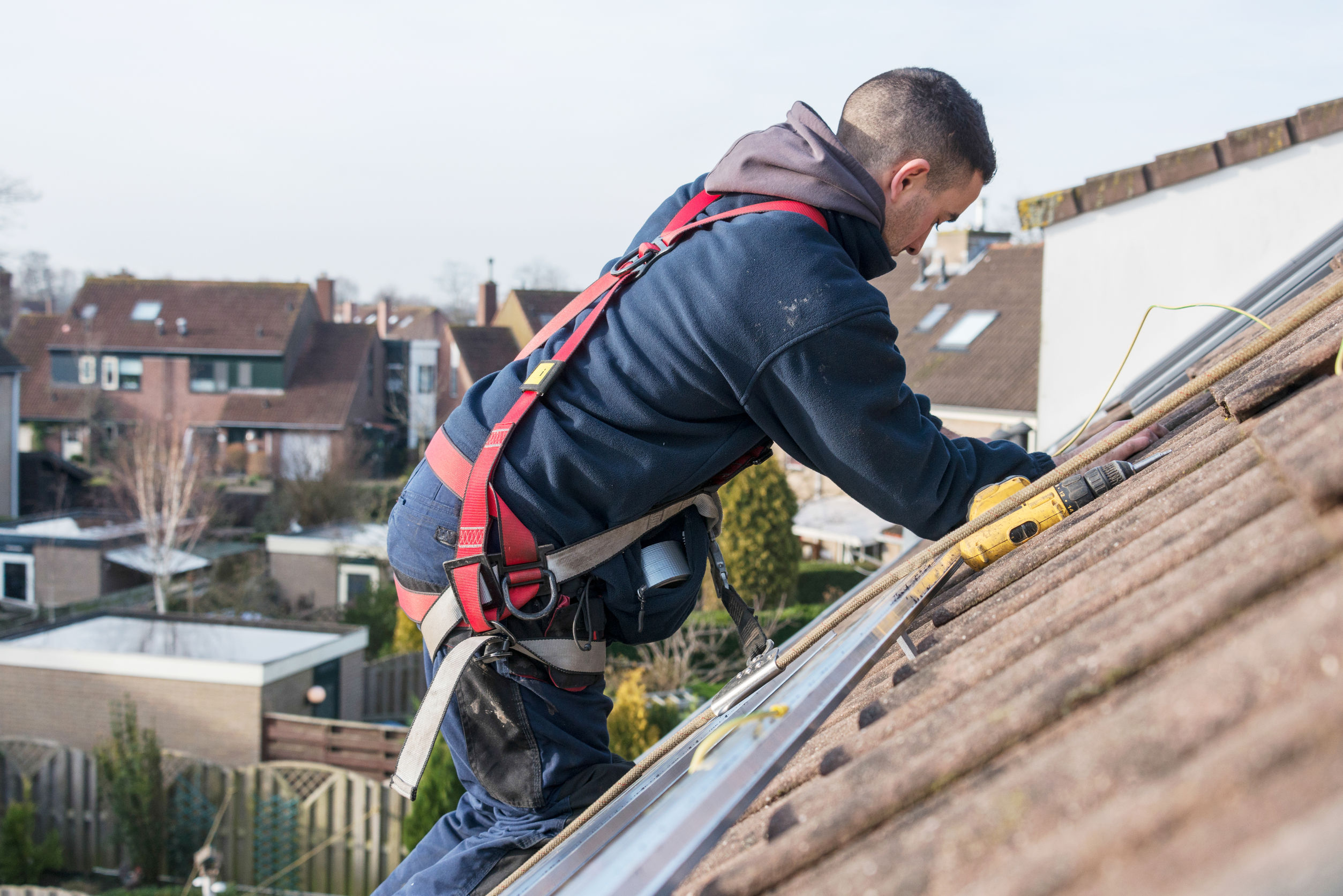 Go Green by Using a Company That Provides Solar Panel Installation in Fresno