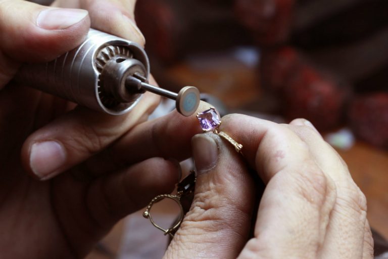 Taking The Time To Find The Right Place For Jewelry Repair In New Jersey