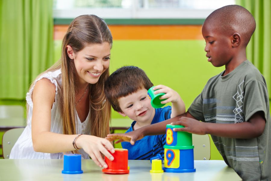 Beneficial Educational Strategies at a Riverdale Montessori School