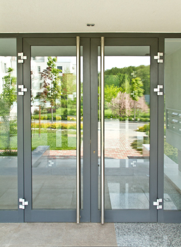 The Benefits of Using Glass Partitions in Your Arlington Business